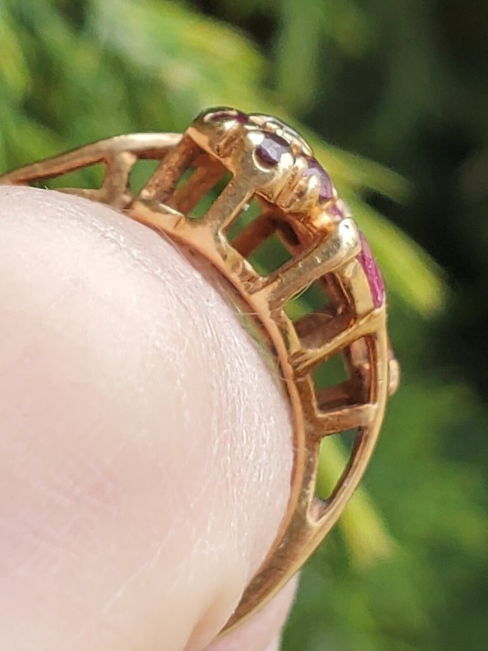 Vintage 10K Yellow Gold Diamond & Rhodolite Garnets Floral Bypass Ring Size 7 - Picture 7 of 13